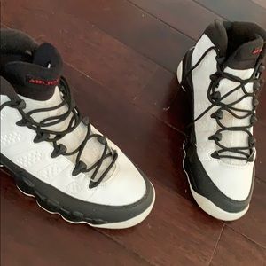 Jordan 9 black & white